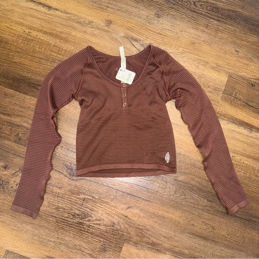 NWT Free People Movement Chocolate Brown Stretch Longsleeve Top